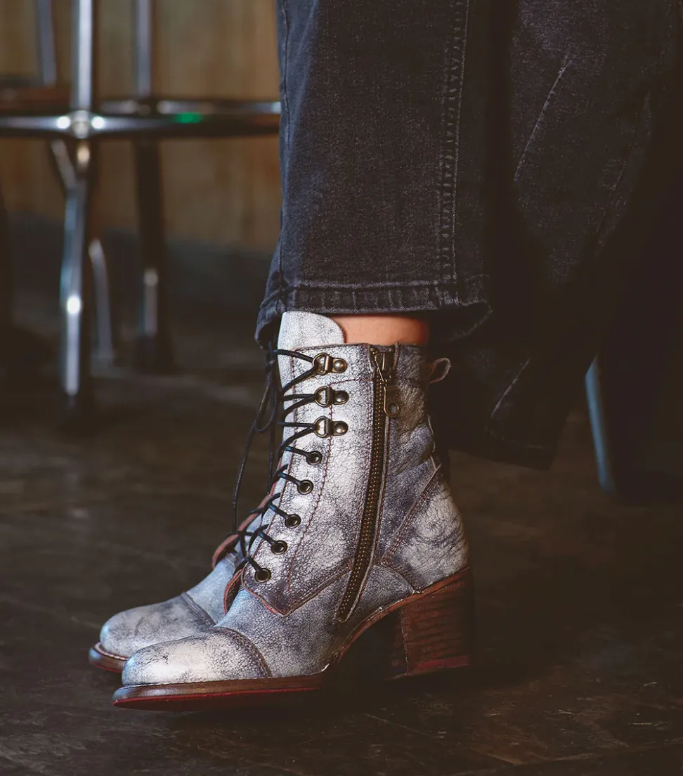 Judgement Leather Boots by Bedstu