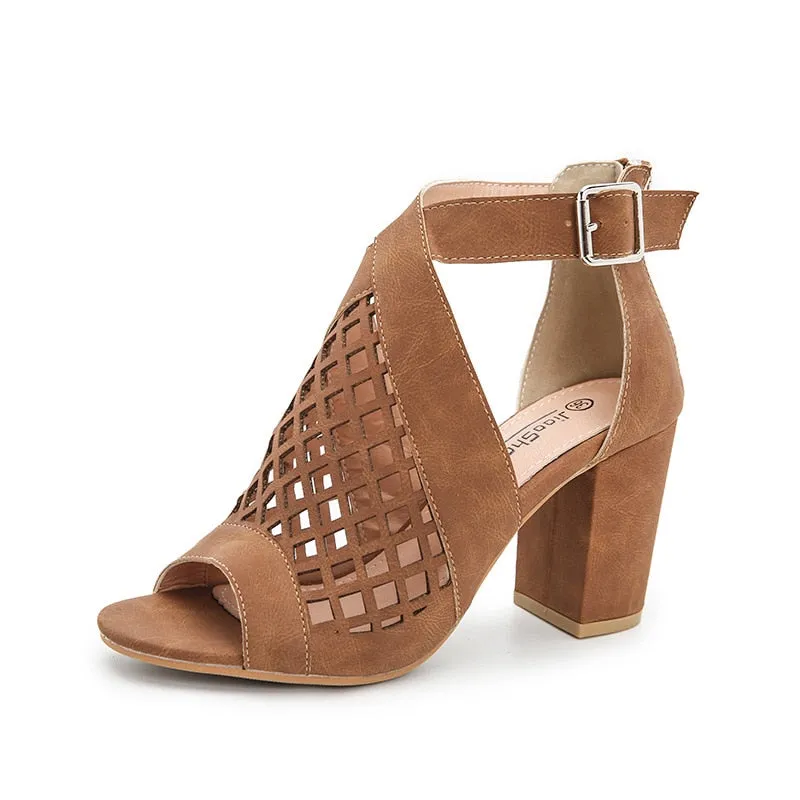 Nepeta Hollow-out Sandals