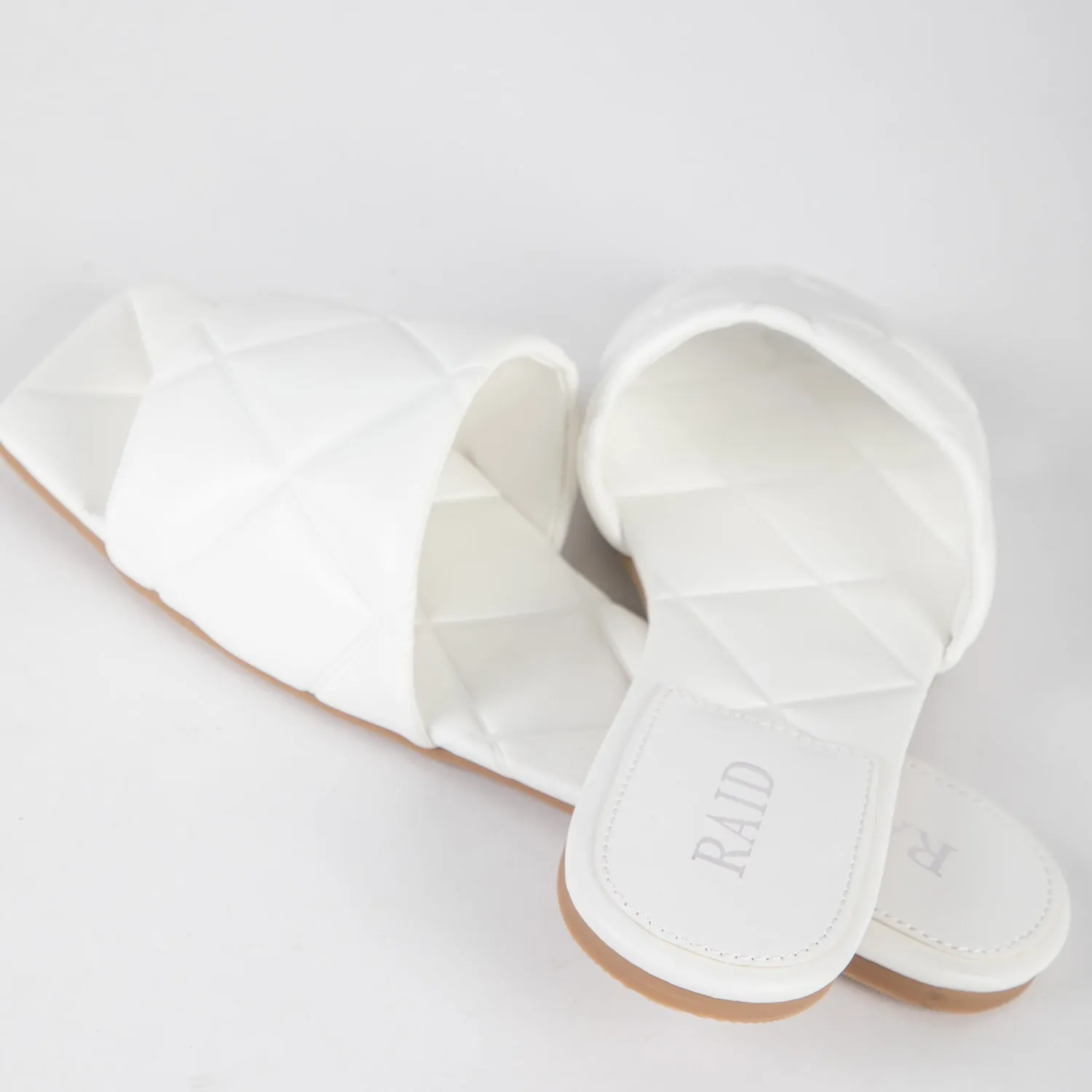 RAID Adora Flat Mule in White