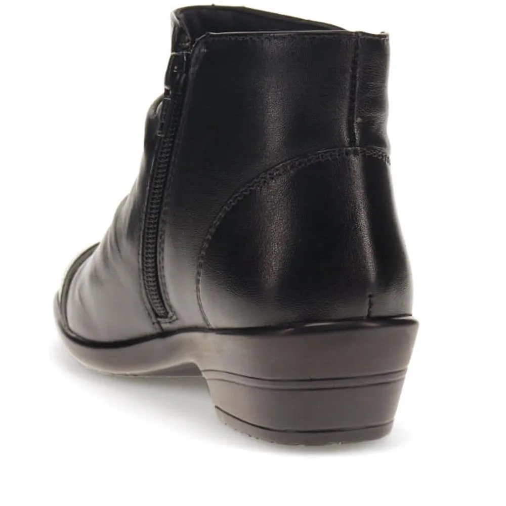 Wedge-Heeled Ankle Boots - KF40005 / 326 515